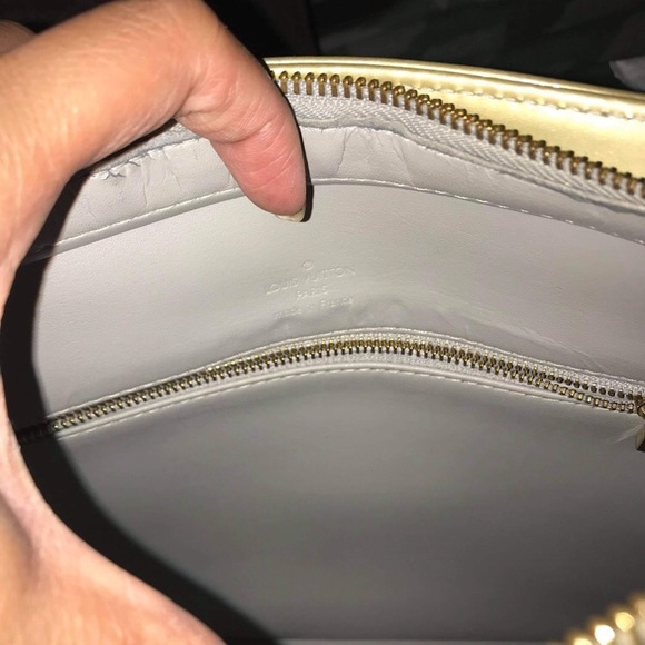 Authentic Louis Vuitton Houston vernis LV Purse - Picture 6 of 16